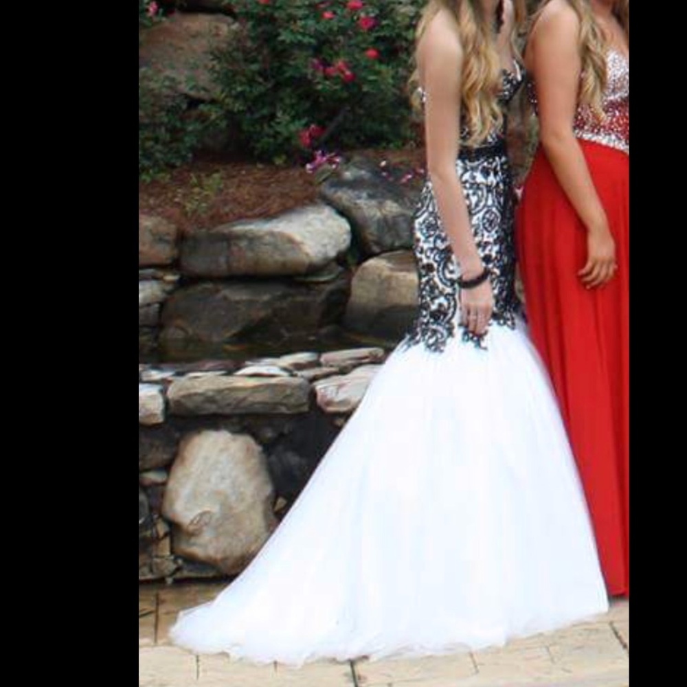 Prom Dress, size 2, Tony Bowls, mermaid